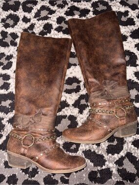 Not Rated bling boots.